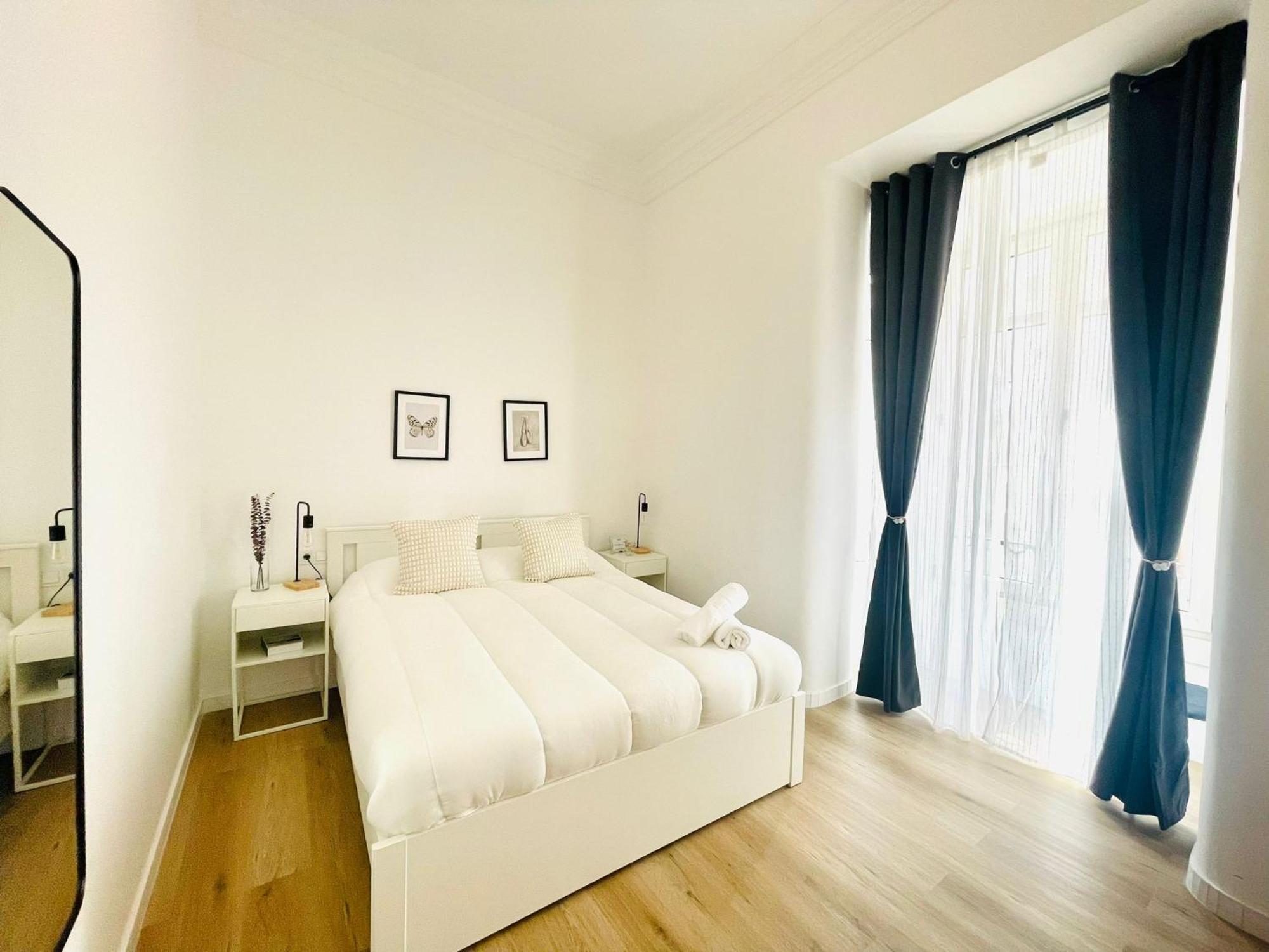 Suites Larios مالقة المظهر الخارجي الصورة