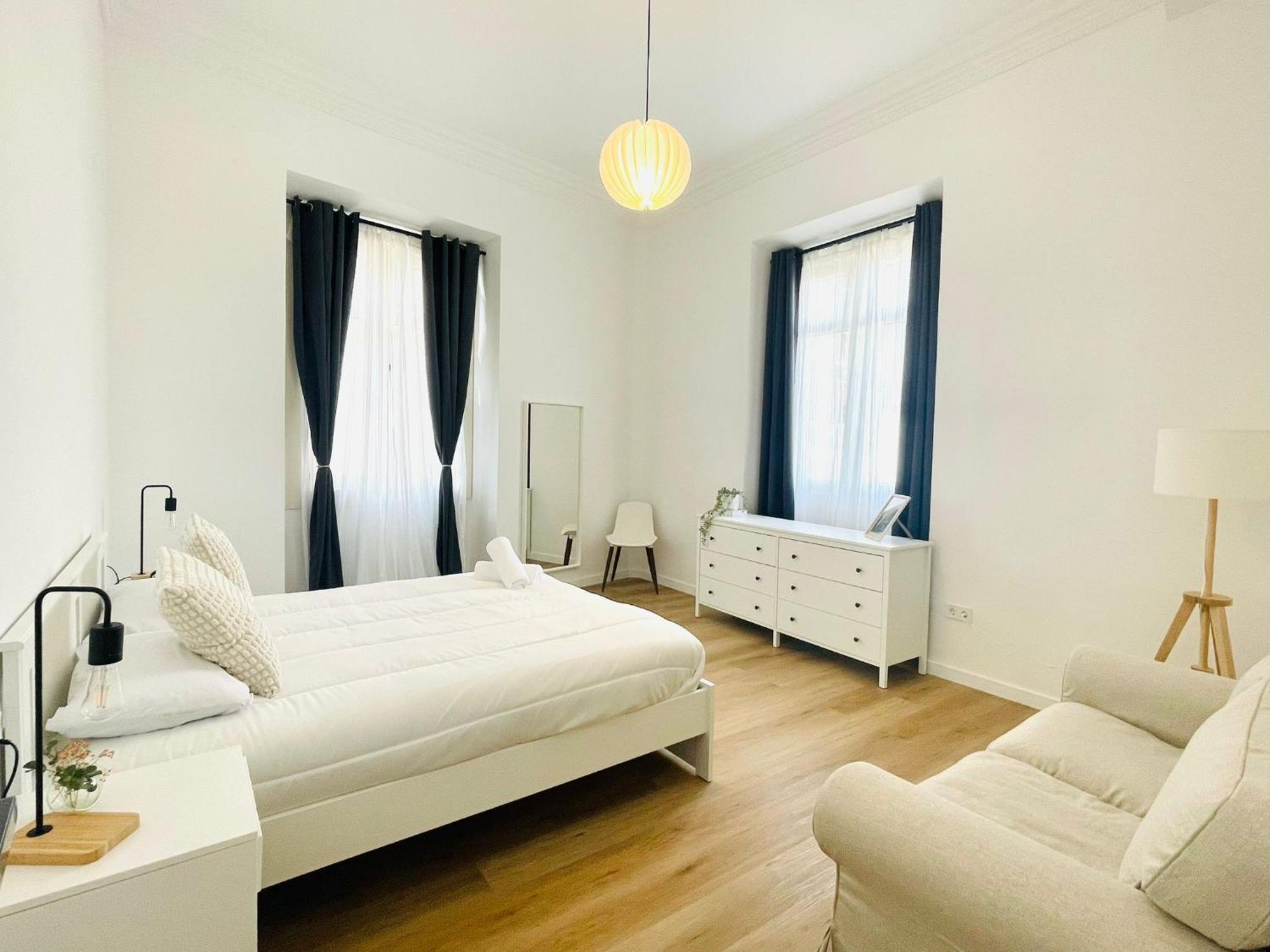 Suites Larios مالقة المظهر الخارجي الصورة