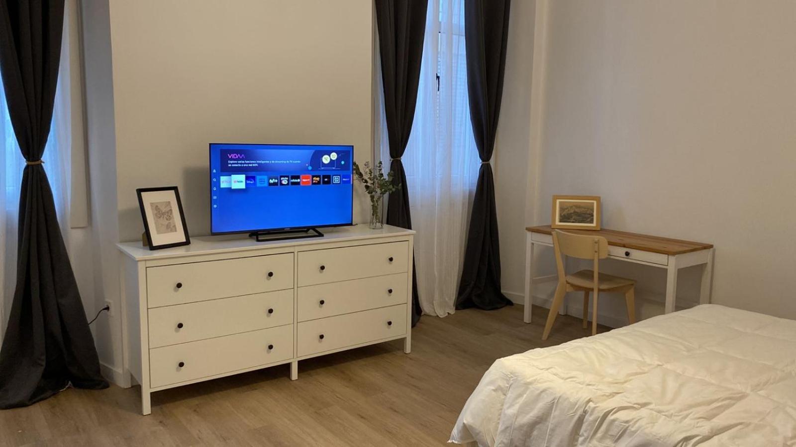 Suites Larios مالقة المظهر الخارجي الصورة