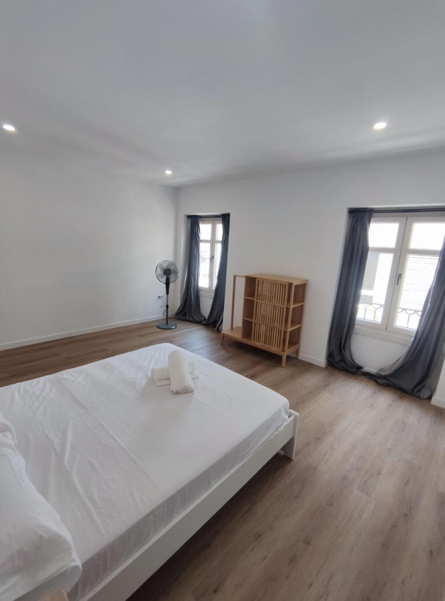 Suites Larios مالقة المظهر الخارجي الصورة